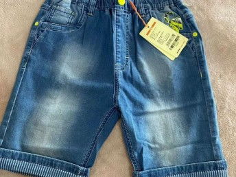 大唐墨林小骆驼牛仔弹力短裤 北京服装批发市场的尾货新机遇