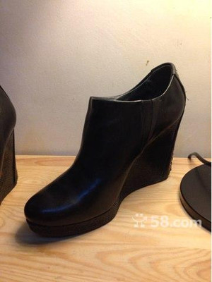 机场服装批发市场 北京150-300元精品货源直击