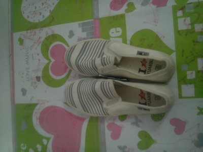 郑州金水花园路 10元布鞋批发，小本创业的黄金机遇